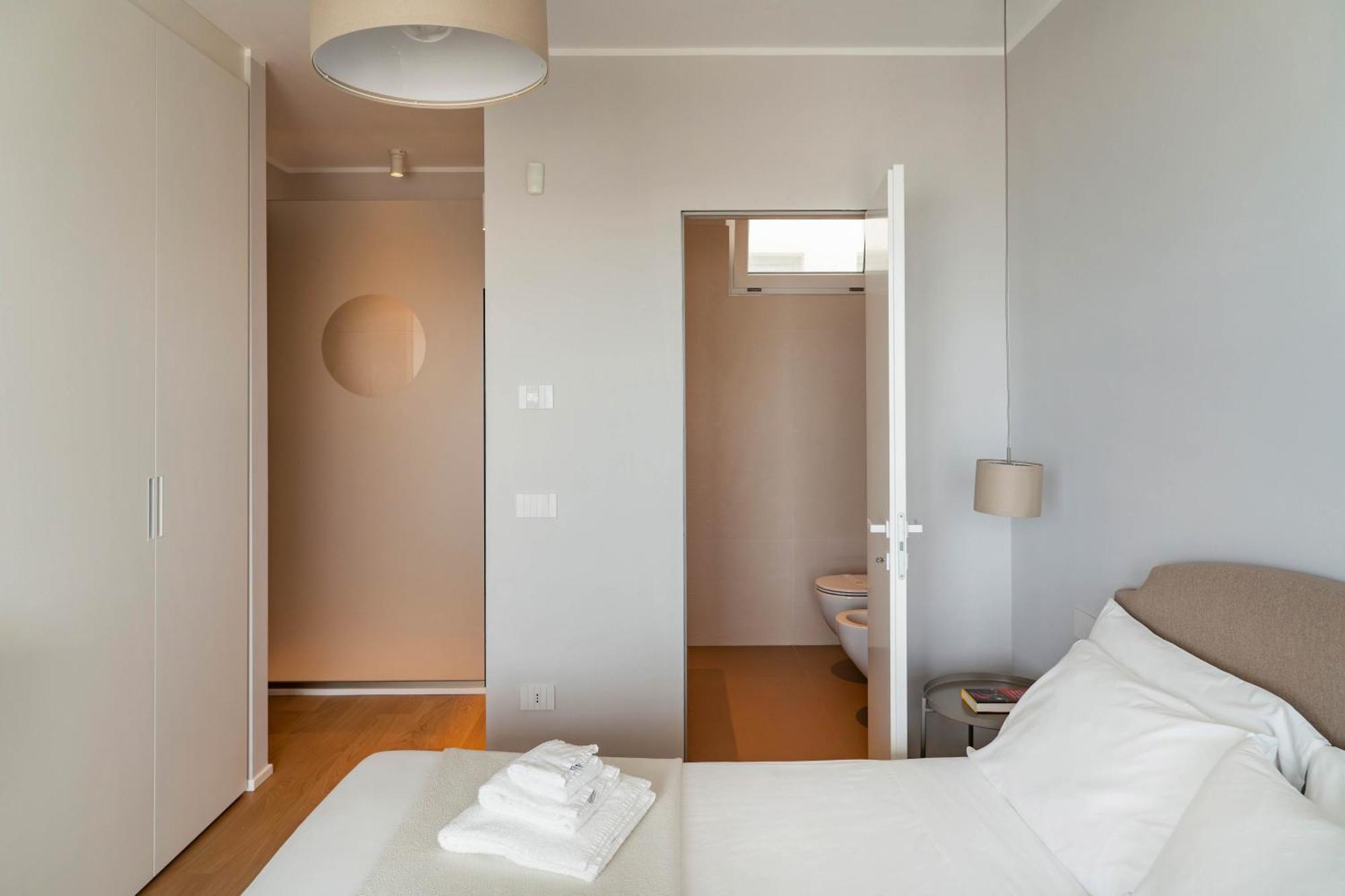 Palazzo Verdi Luxury Accomodation Bari Exterior photo