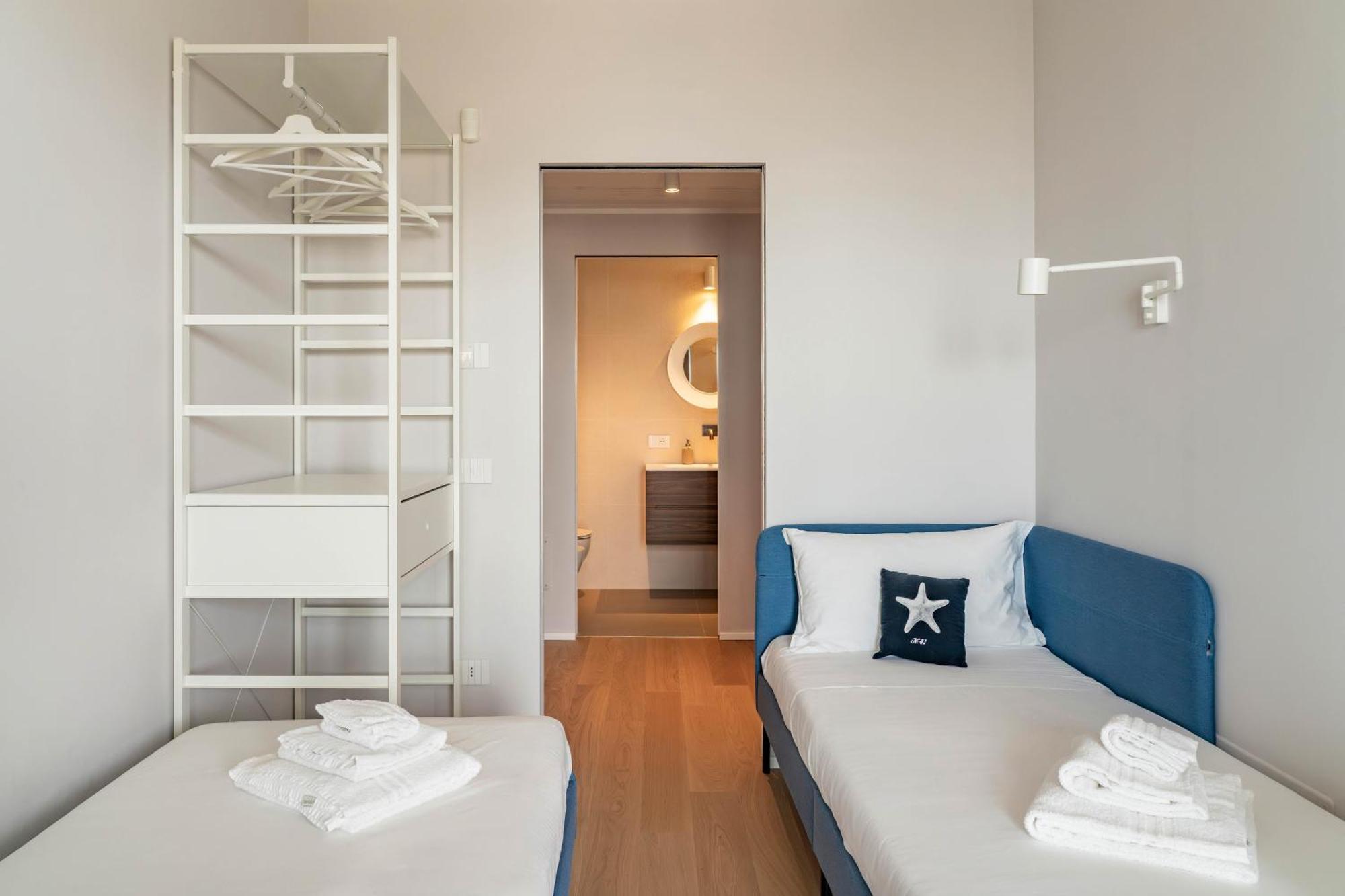 Palazzo Verdi Luxury Accomodation Bari Exterior photo