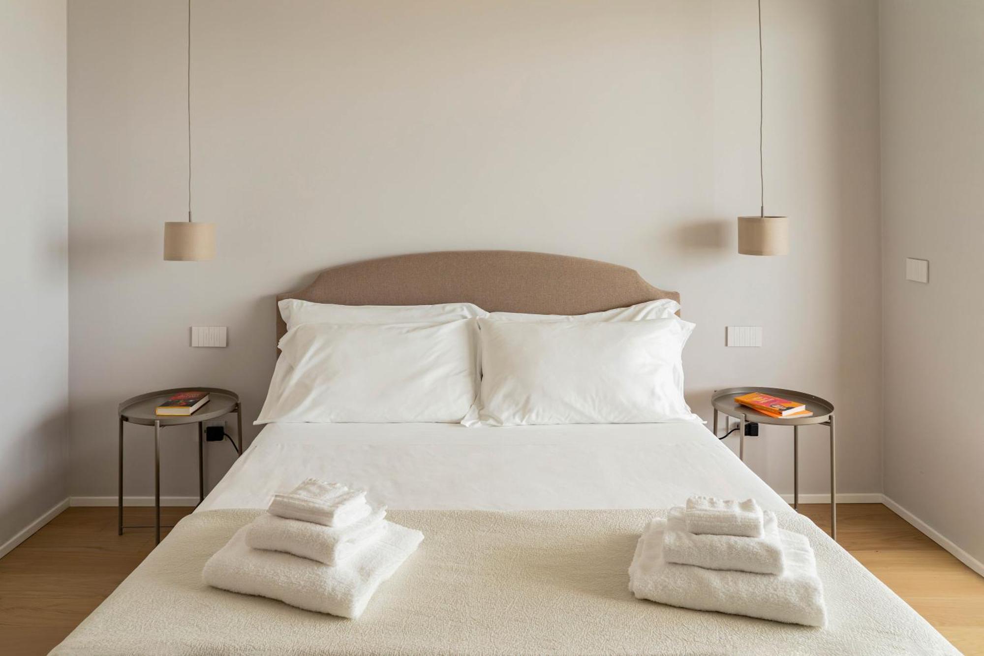 Palazzo Verdi Luxury Accomodation Bari Exterior photo