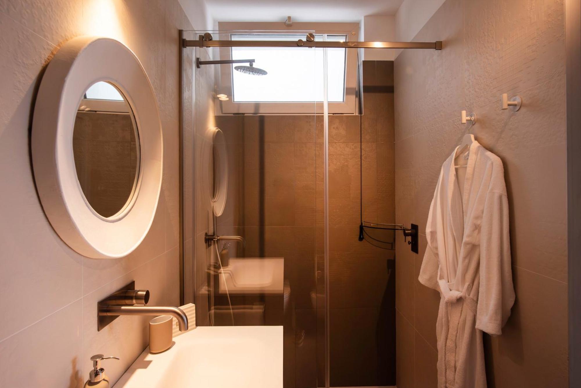 Palazzo Verdi Luxury Accomodation Bari Exterior photo