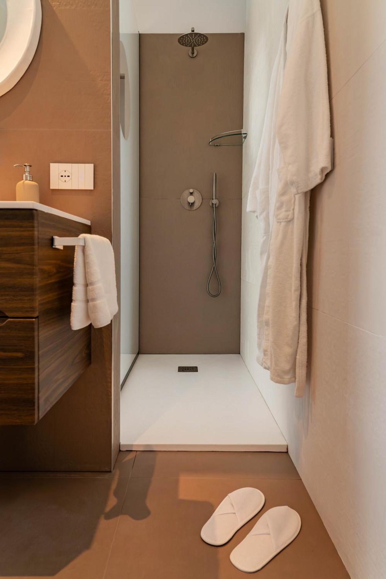 Palazzo Verdi Luxury Accomodation Bari Exterior photo